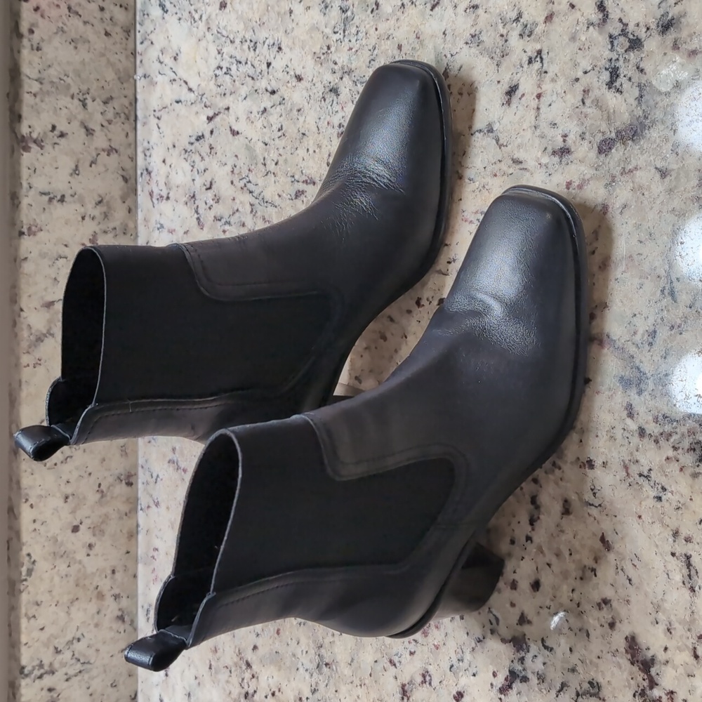 Patina 8.5 Black Boots
